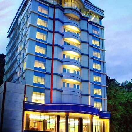 Aston Jayapura Hotel And Convention Center Exterior foto