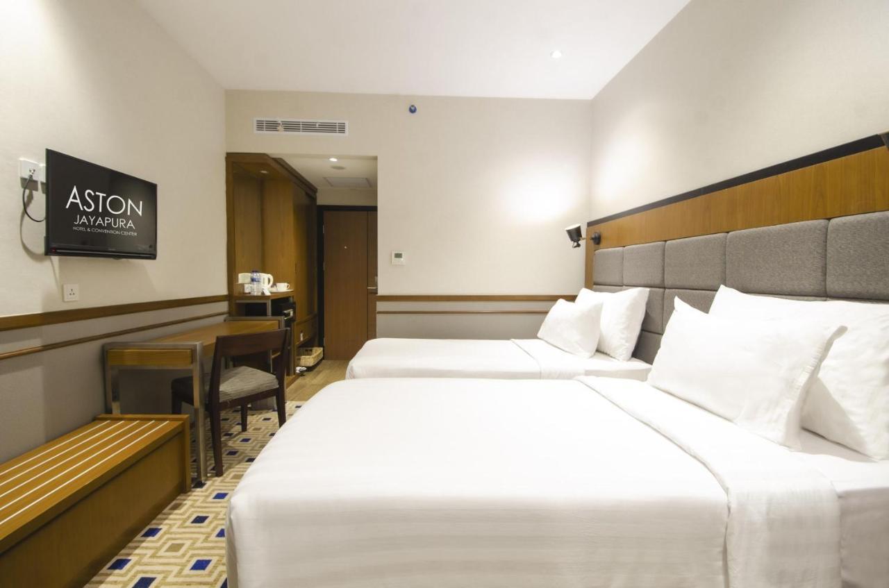 Aston Jayapura Hotel And Convention Center Exterior foto