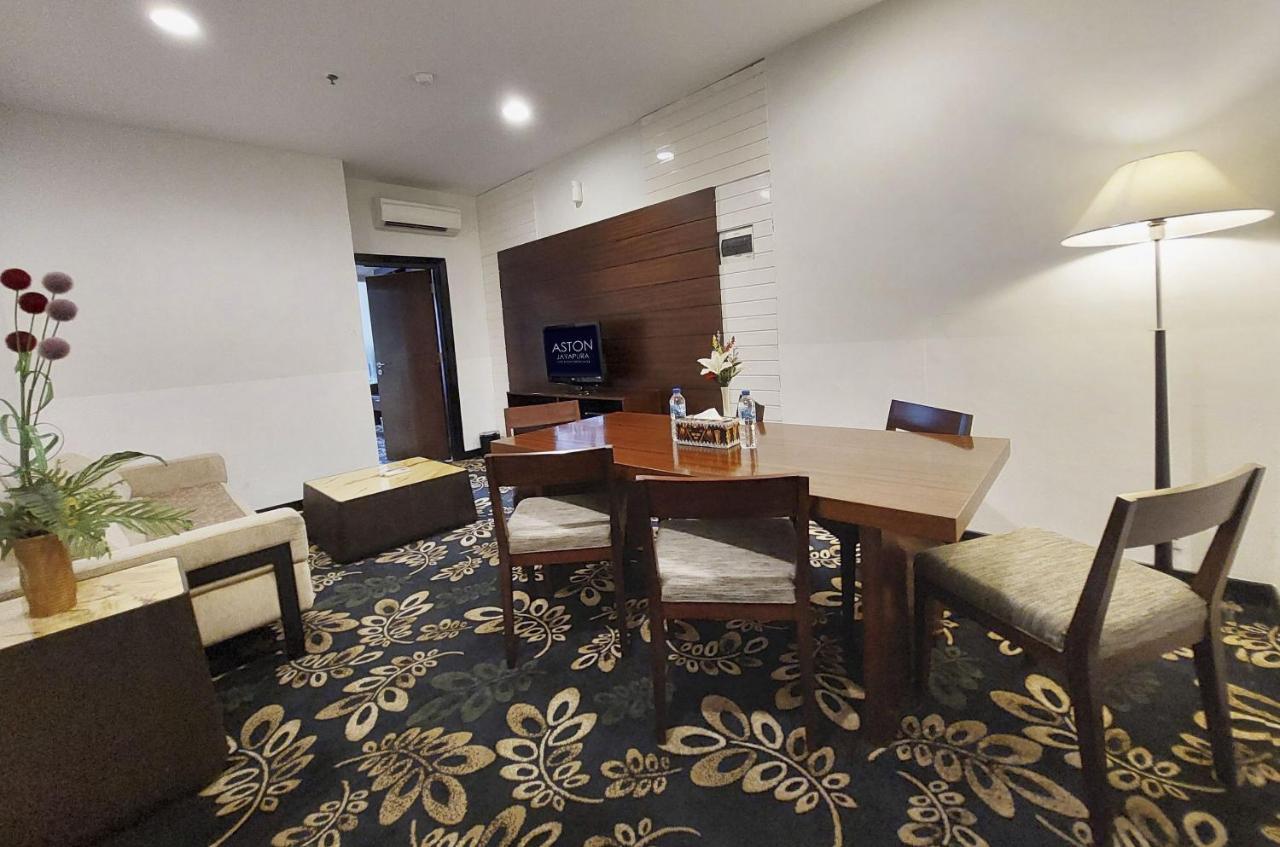 Aston Jayapura Hotel And Convention Center Exterior foto